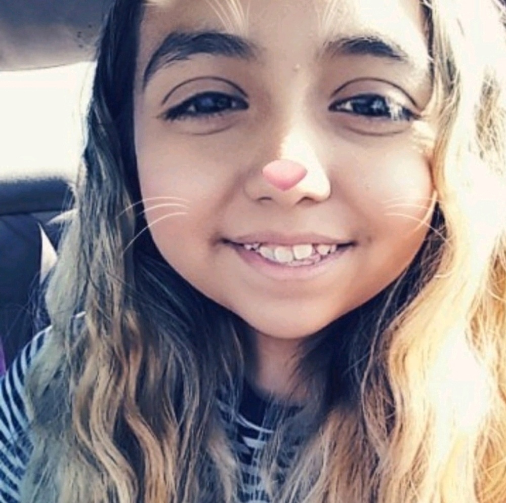 Meet your Posher, Alexia